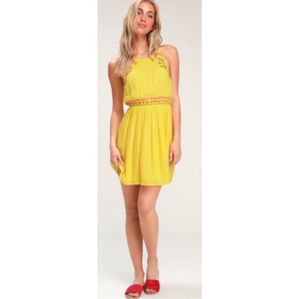 Lulus NWT‎ Sunshine Delight Yellow Embroidered Mini Dress sz M